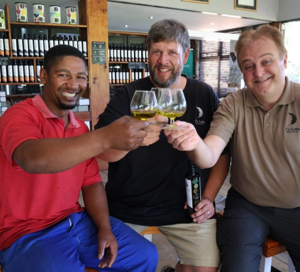 cheers Evooleum 2025 win 54c8c3 min -